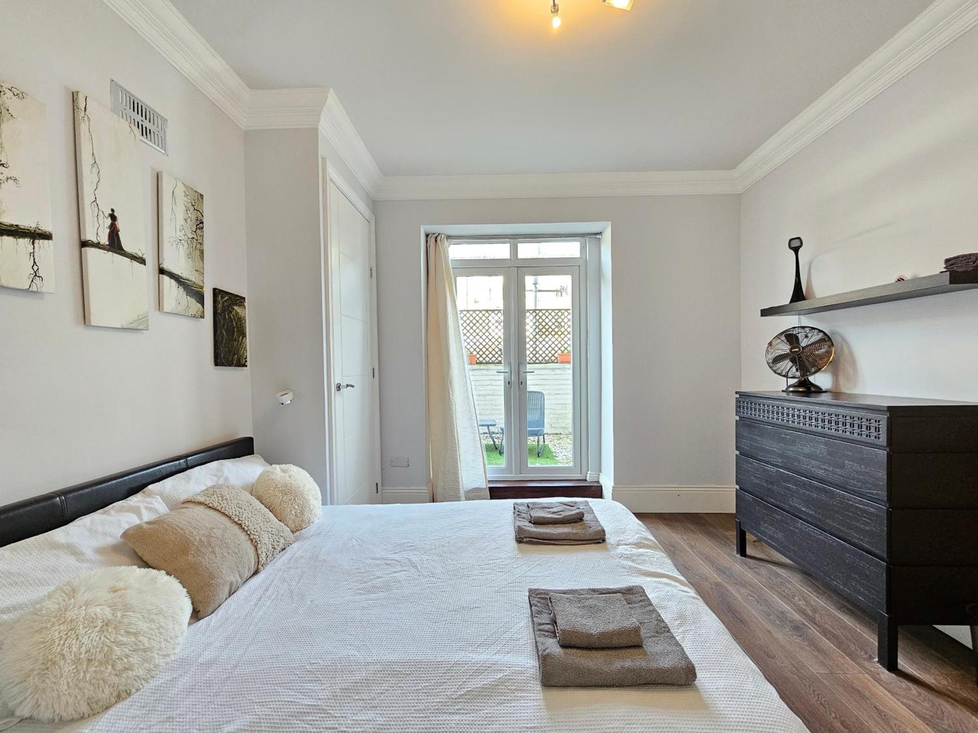 Trendy One Bedroom Apartment *